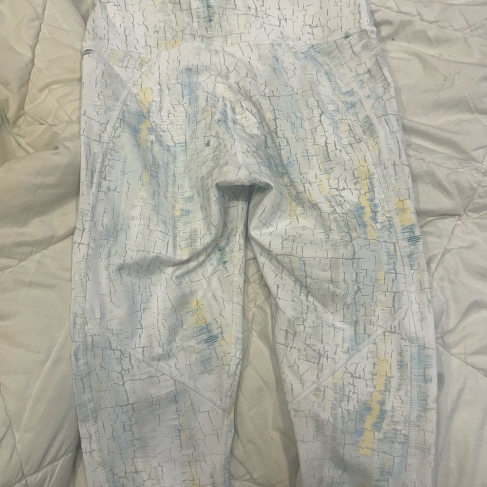 Patterned Leggings never used - Picture 3 of 4